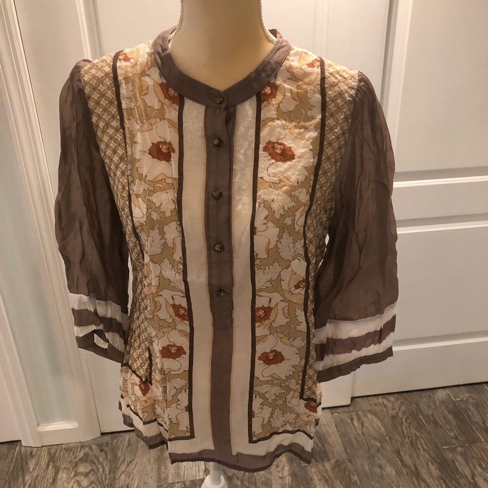 Printed 3/4 Sleeve Sheer Blouse